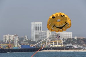 parasailing santa monica background