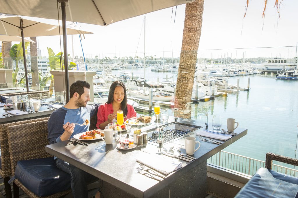 couple enjoying a nice brunch