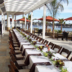 Jamaica Bay Inn table setup