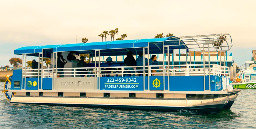 Water taxi Duchess Pub on the harbor in Marina del Rey